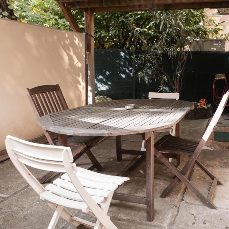 Superbe T2 avec Terrasse face au parc des fontaines - Appartement 1 Chambre - 13