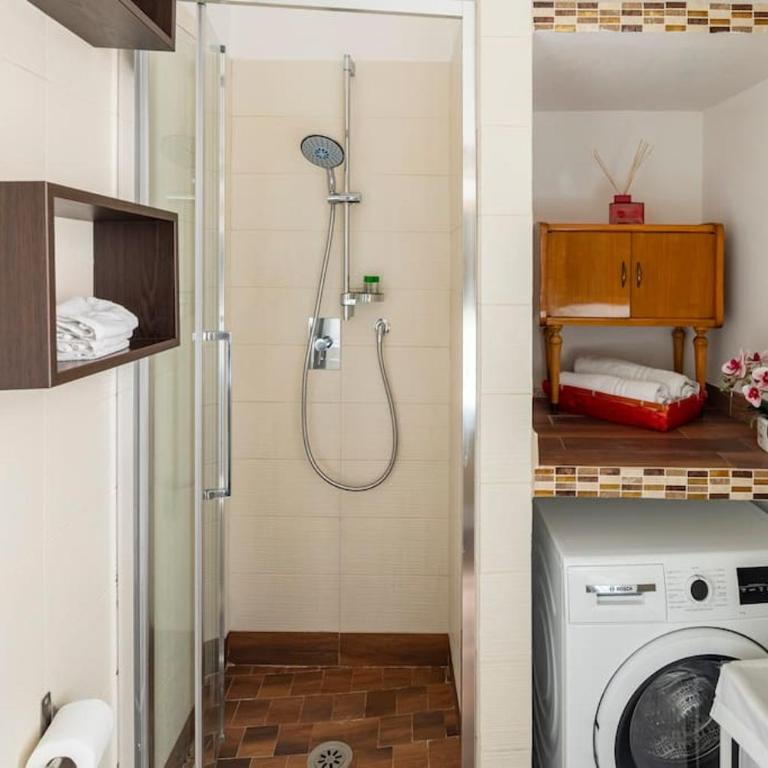 San Giovanni Living House a 4 minuti a piedi da metropolitana A Re di Roma - Appartamento con 2 Camere da Letto - 20
