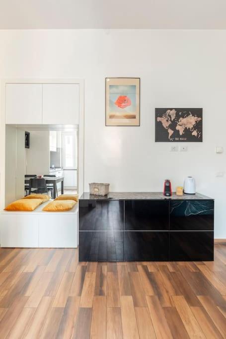 San Giovanni Living House a 4 minuti a piedi da metropolitana A Re di Roma - Appartamento con 2 Camere da Letto - 23