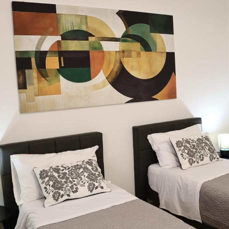Palermo Mia - Double or Twin Room with Private Bathroom - 23