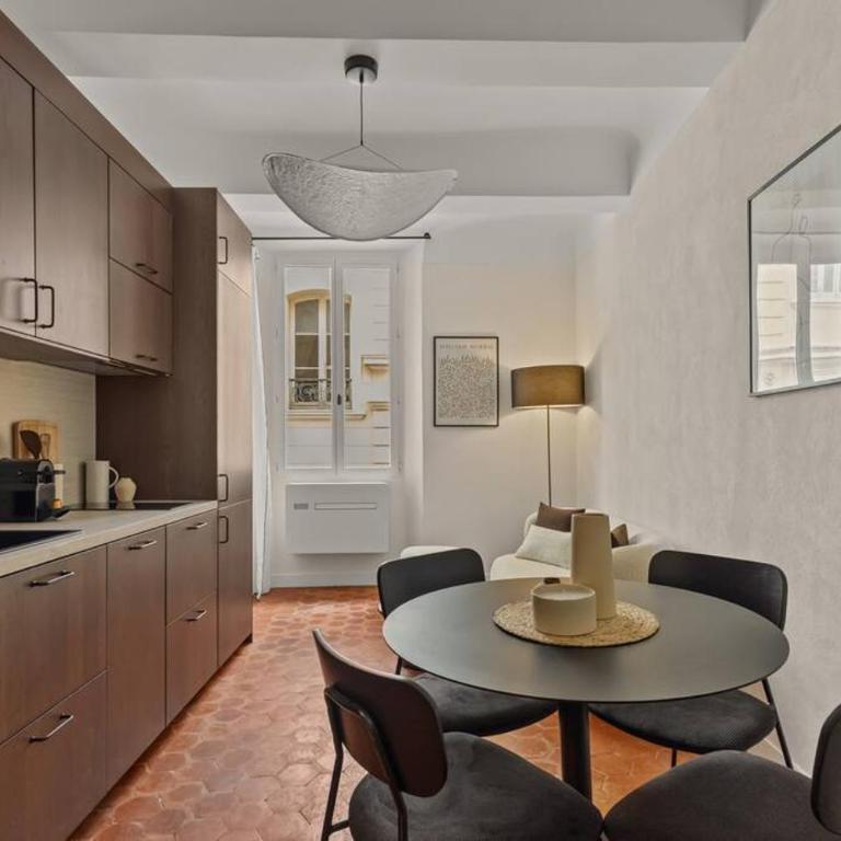 Exceptionnel face Palais Cannes - Appartement 2 Chambres - 1