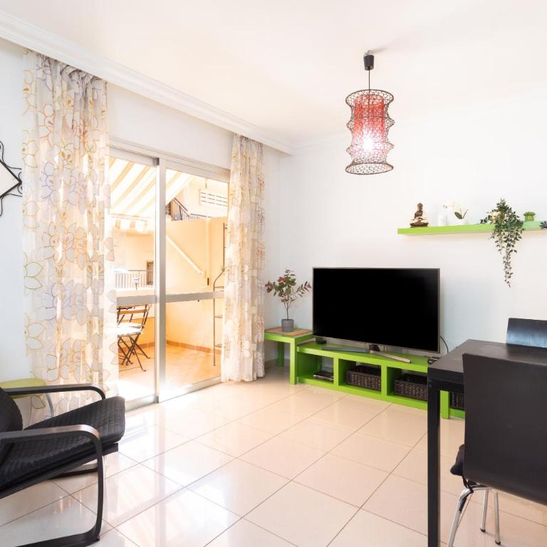 Los Seres , balcón y piscina - Apartamento de 1 dormitorio - 5