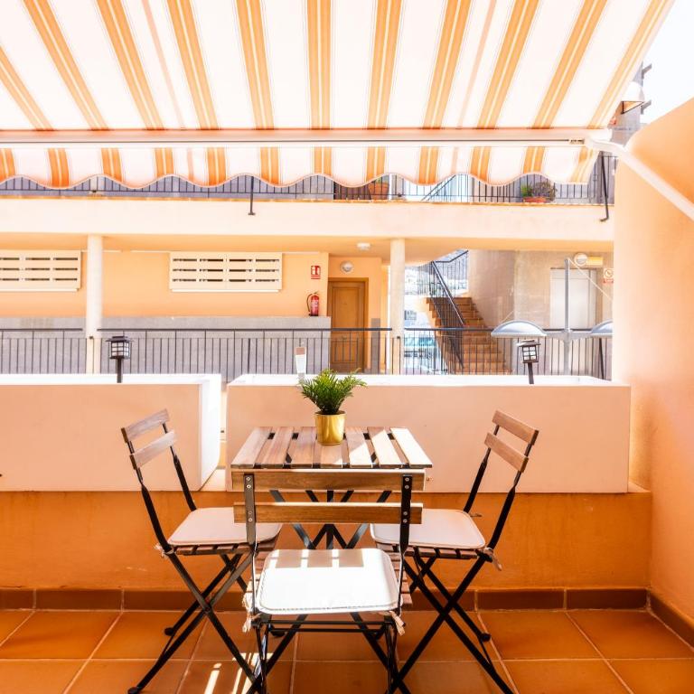 Los Seres , balcón y piscina - Apartamento de 1 dormitorio - 4