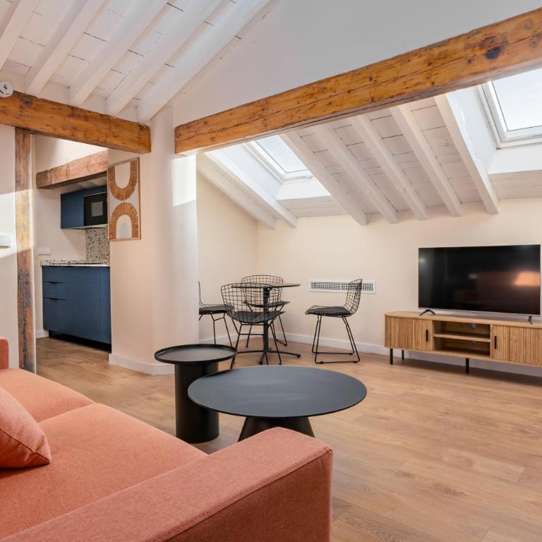 Smartr Malaga Centro - Apartamento Dúplex de 2 dormitorios - 12