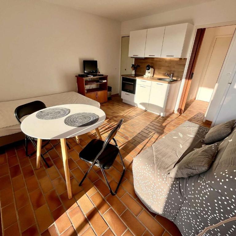 Studio climatisé avec piscine et parking à Saint-Aygulf - FR-1-226A-125 - Appartamento - 15