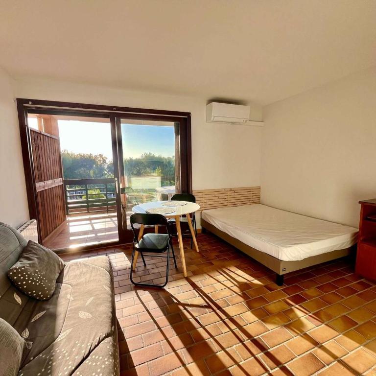 Studio climatisé avec piscine et parking à Saint-Aygulf - FR-1-226A-125 - Appartamento - 18