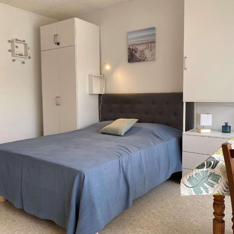 Studio confortable face aux Thermes avec balcon - FR-1-553-26 - Studio - 1