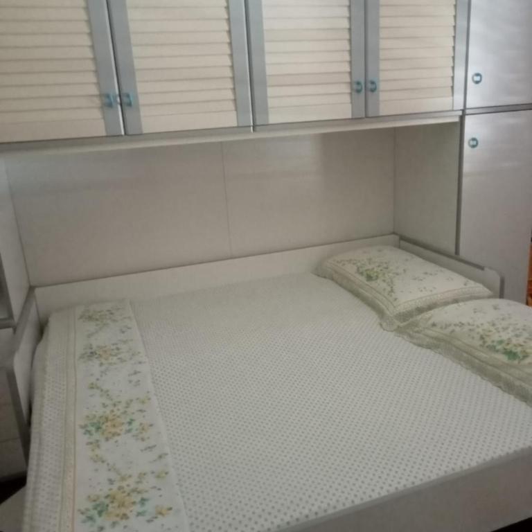 Savoca Apartment - Three-Bedroom Premium Apartment - 3