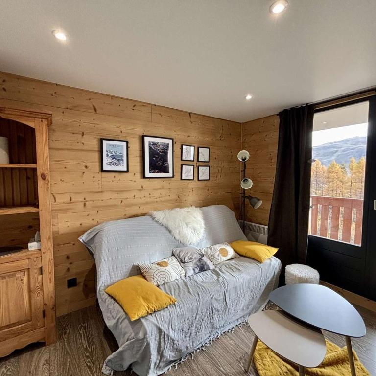 Studio cabine confortable, 30m², 5 pers, piscine, balcon, proche pistes, commerces - Alpe d'Huez - FR-1-405-361 - Appartement - 1