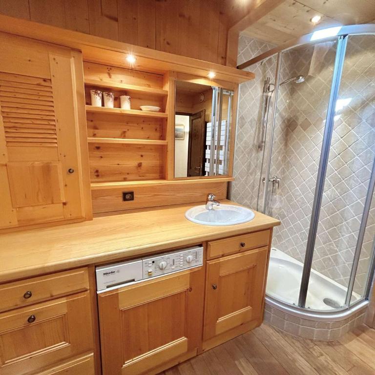 Charmant 2 pièces, 4 couchages, Megève - À 400m des remontées mécaniques, balcon et parking inclus - FR-1-597-169 - Appartement - 17