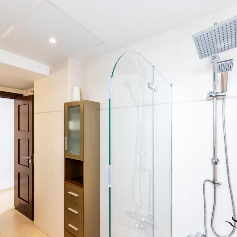 Luxury townhouse with rooftop sauna & Jacuzzi - Casa Vacacional de 3 dormitorios - 17