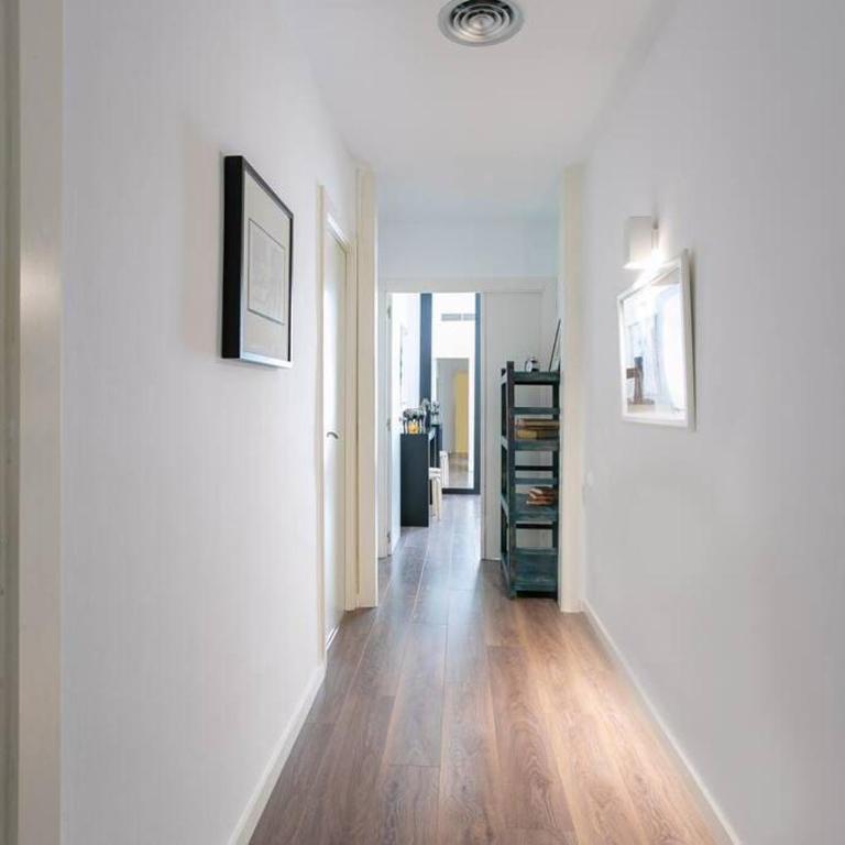 Canela Homes BARCELONA VALÈNCIA - Three-Bedroom Apartment - 6