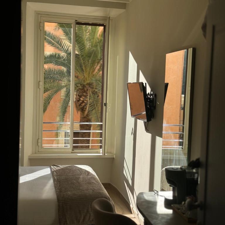 HoneyComb GuestHouse - Deluxe Double Room - 4