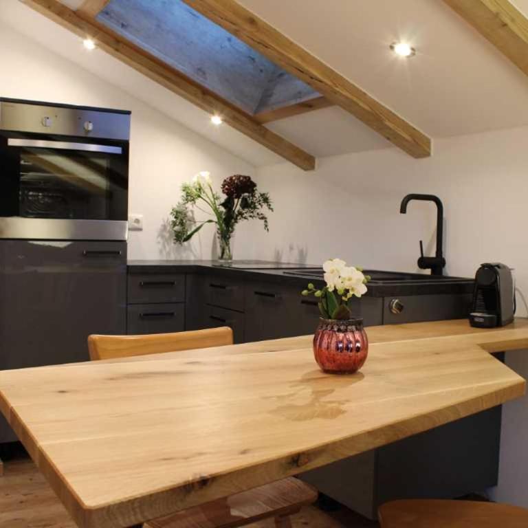 Ferienwohnung Wendl - Apartment mit Aussicht und Balkon - 1