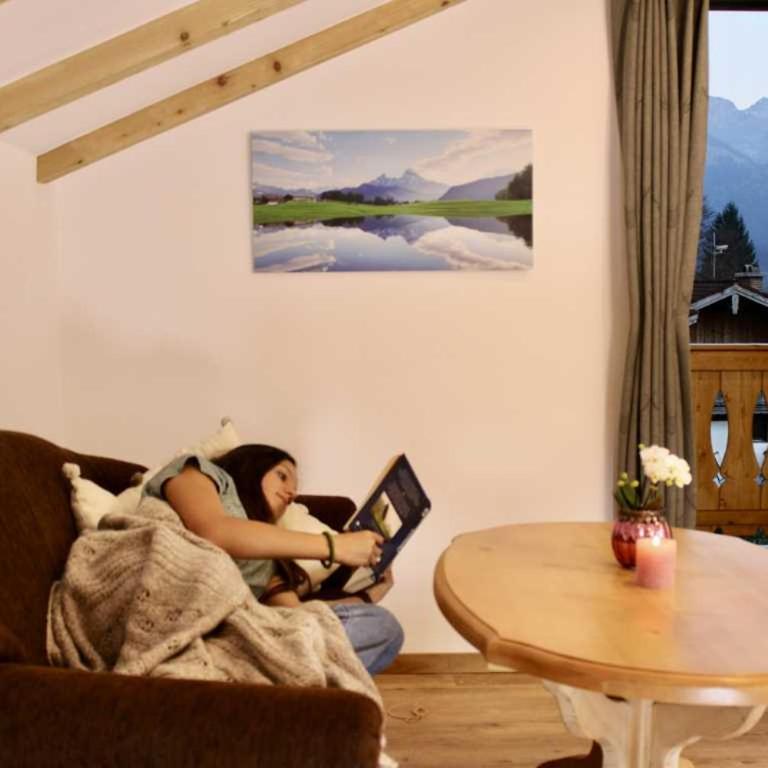 Ferienwohnung Wendl - Apartment mit Aussicht und Balkon - 2