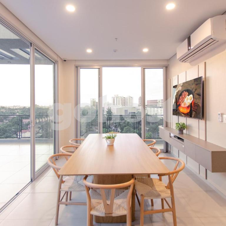 Modern 2 bedroom apt close to Paseo La Galeria - Apartment - 40