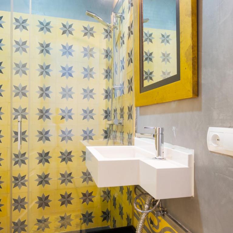 Centro Luxe 3 Rooms - Three-Bedroom Apartment - 20