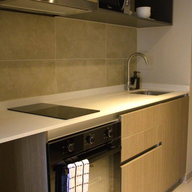 HOM I Comodo Studio 2PAX en Calle Carmen Santiago - Estudio - 11