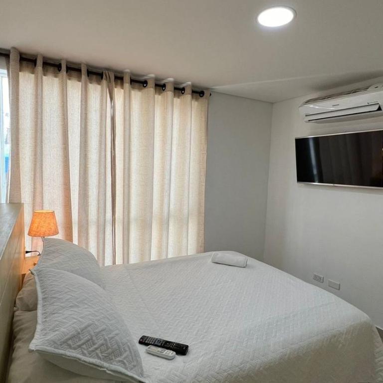 Rodadero Excalibur 8c - Two-Bedroom Apartment - 2