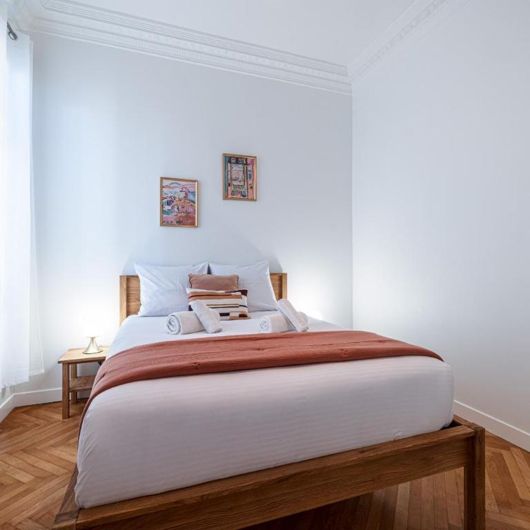10 AMIRAL 201 - Magnifique apt - 2 chambres - Centre-ville - Appartement 2 Chambres - 12