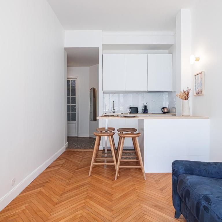10 AMIRAL 201 - Magnifique apt - 2 chambres - Centre-ville - Appartement 2 Chambres - 8
