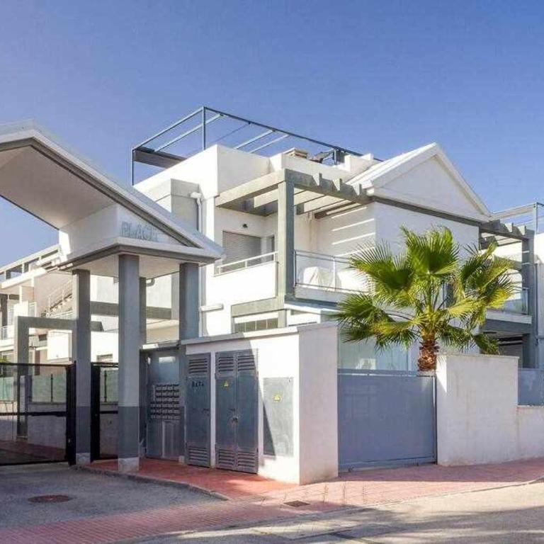 Bungalow Pink Oasis - Two-Bedroom Apartment - 13