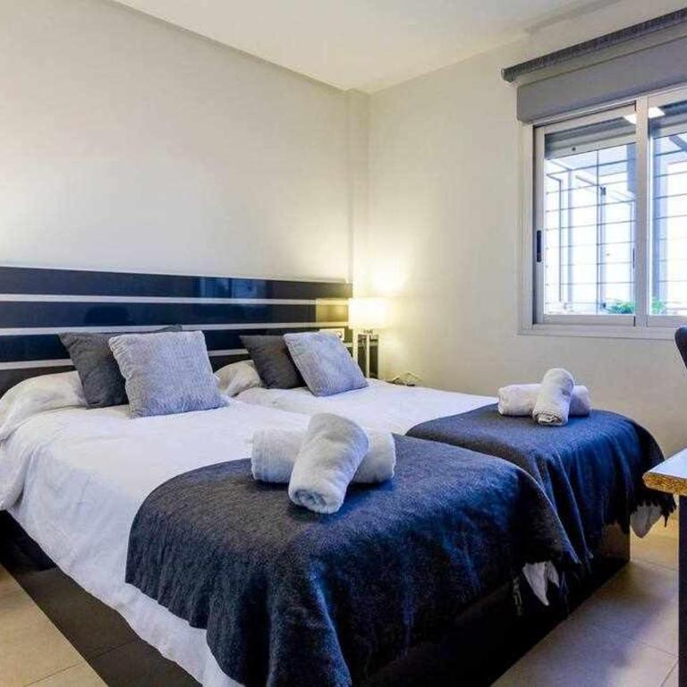 Bungalow Pink Oasis - Two-Bedroom Apartment - 30