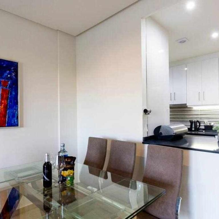Bungalow Pink Oasis - Two-Bedroom Apartment - 35