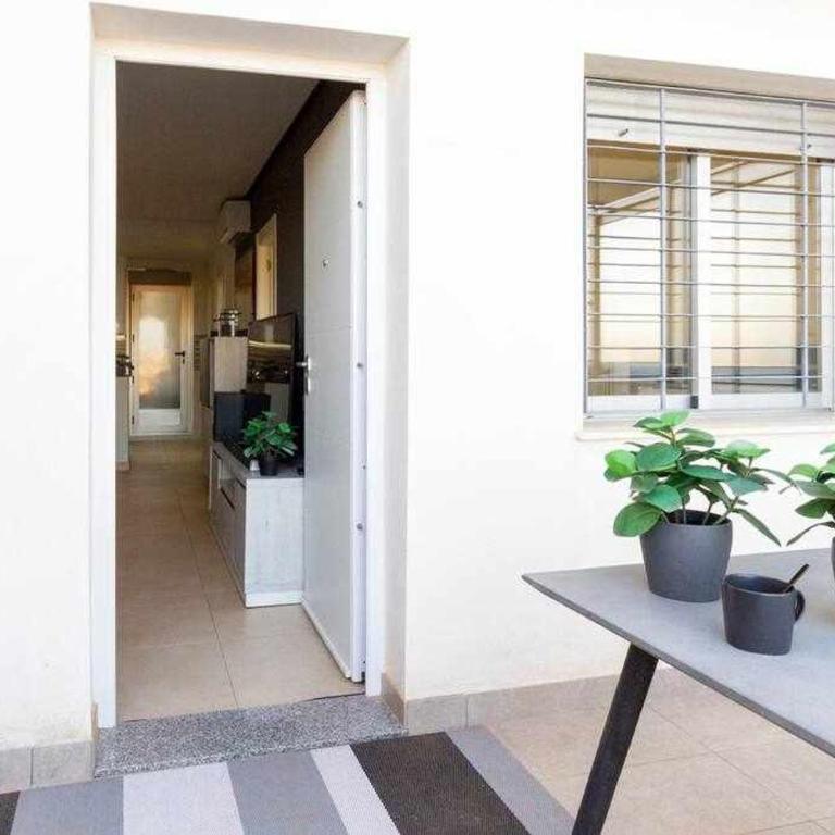 Bungalow Pink Oasis - Two-Bedroom Apartment - 37