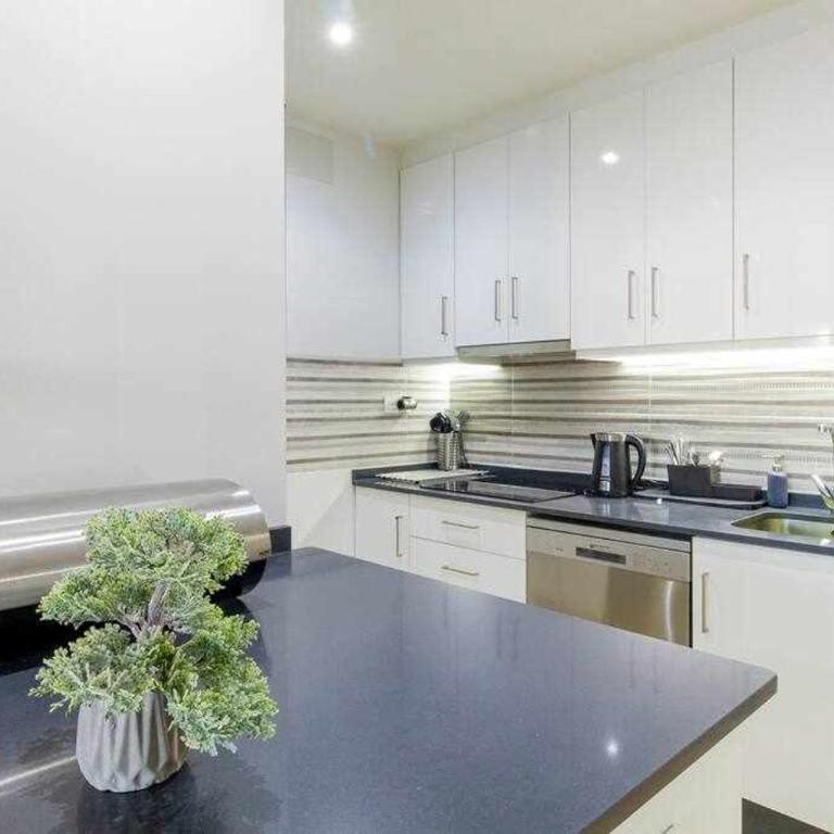 Bungalow Pink Oasis - Two-Bedroom Apartment - 38