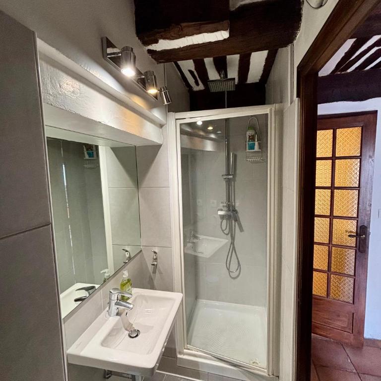 Rue Neuve - Old Town Apartment - Appartement avec Balcon - 18