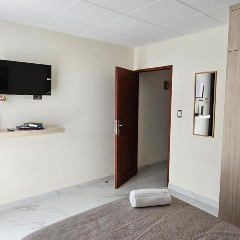 B1 Departamento en Edif Alfas cambio paralelo - Apartamento de 1 dormitorio - 5