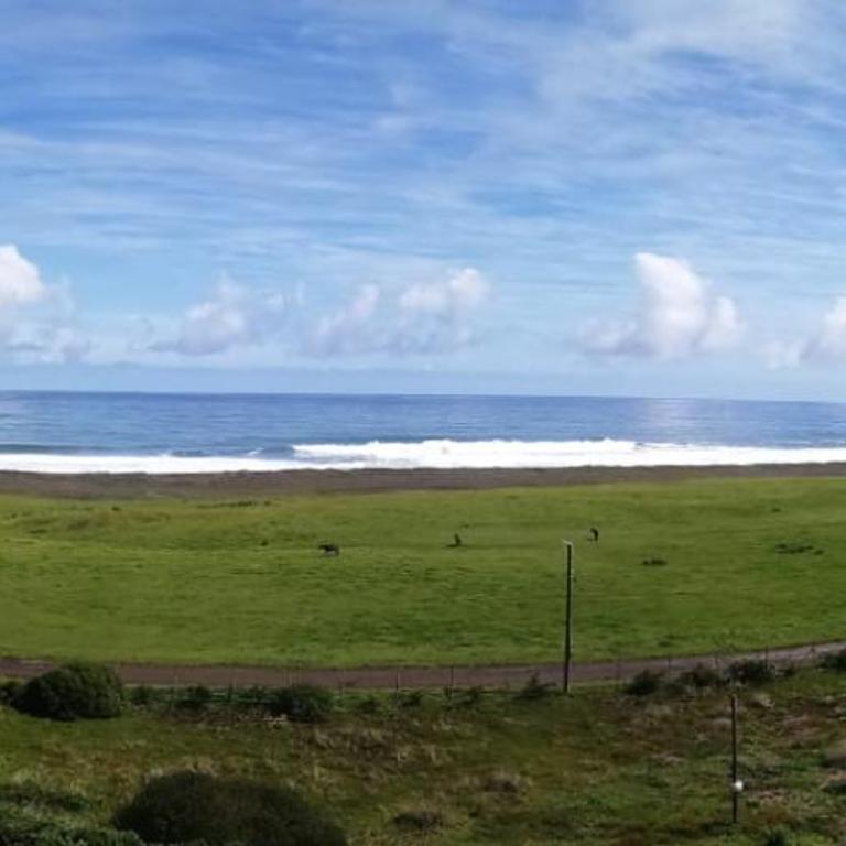 Frente al mar campo y playa - Three-Bedroom House - 8