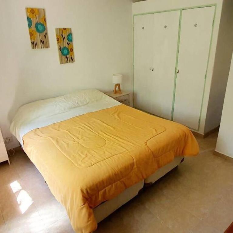 Chalet Céntrico con Pileta - Casa con 1 dormitorio - 2