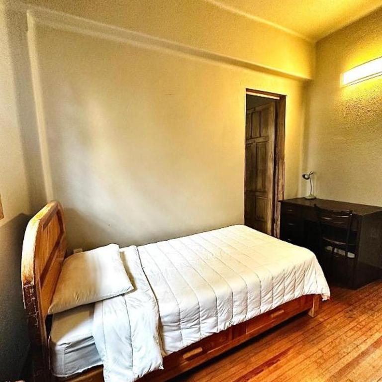 FRONTERA 49 Roma Norte Hostal - Twin Room - 1