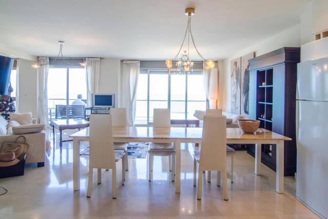 Malaga playa 1ª línea Antonio Banderas - Apartamento de 3 dormitorios - 8