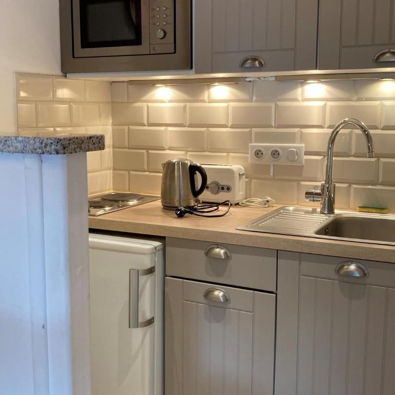 Studio charmant central à Moriond 1650, idéal pour 2 adultes et 1 enfant - Estudio - 11