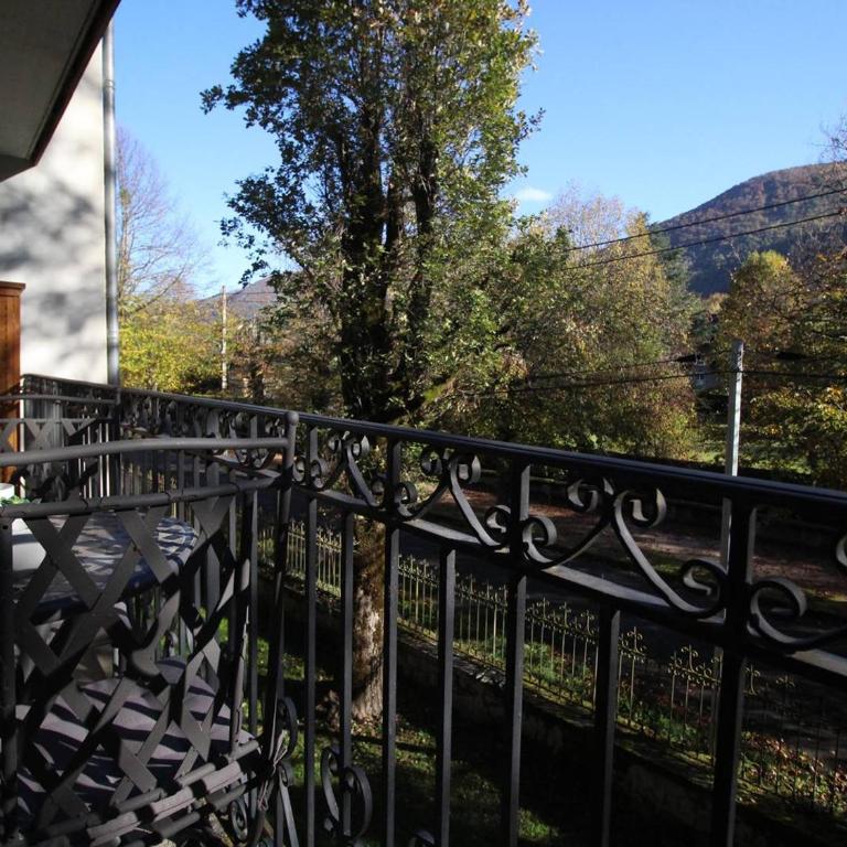 Charmant T2 avec balcon, parking et lave-linge près du parc - FR-1-313-235 - Appartement - 12