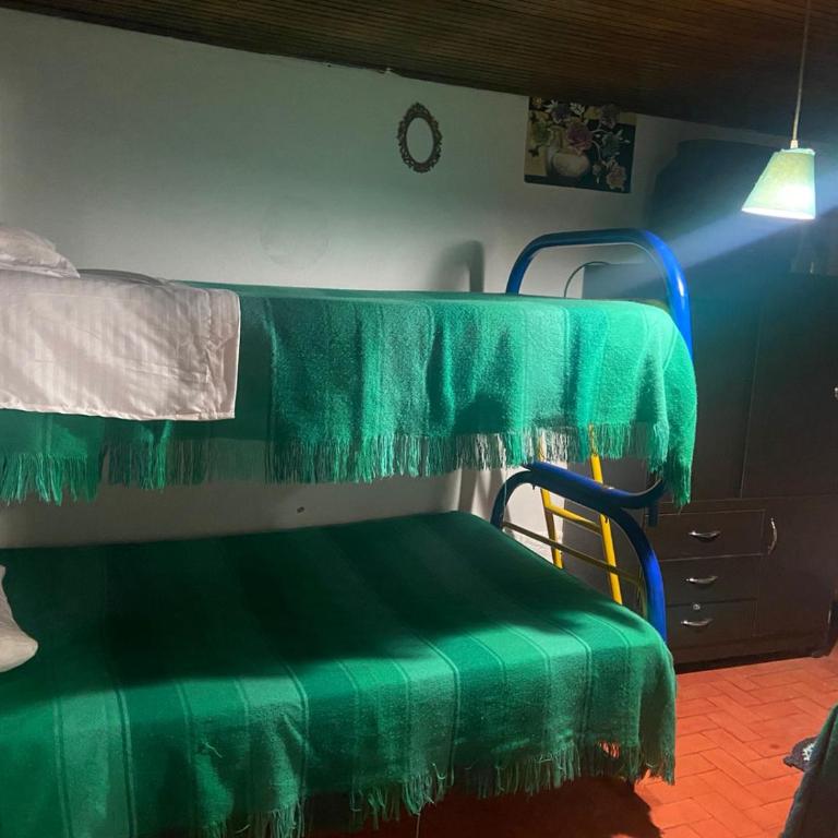 Hostal antaño - Habitación Triple Económica con baño compartido - 1