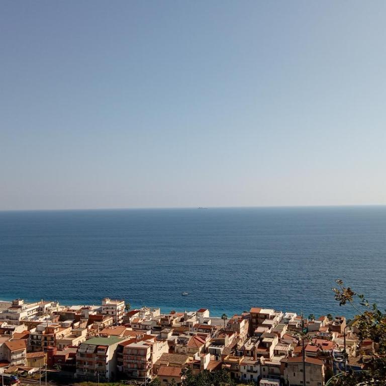 Bright and Panoramic Two-Room Apartment - Appartamento - 47