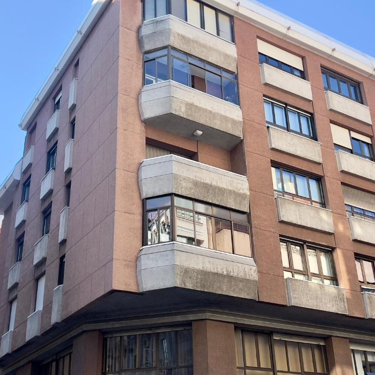Housing León Padre Isla con opción a Garaje - Apartamento de 3 dormitorios - 28