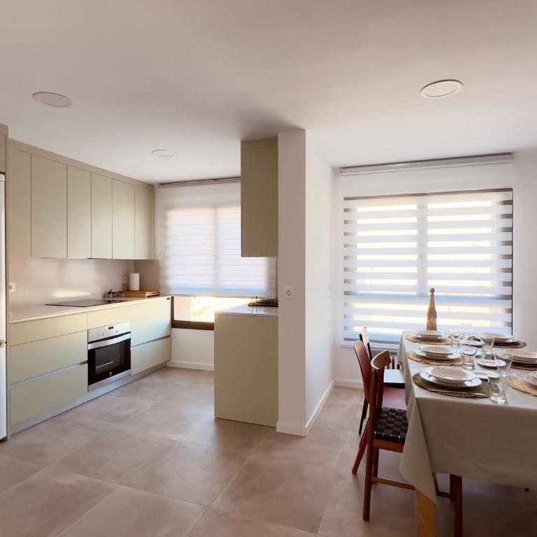 Housing León Padre Isla con opción a Garaje - Apartamento de 3 dormitorios - 1