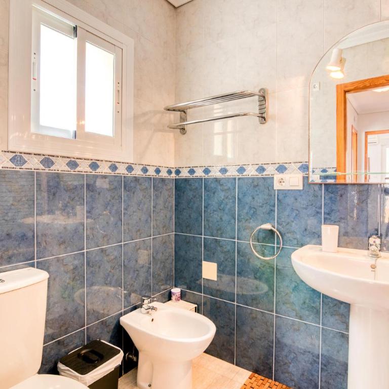 Beautiful Home In Santa Pola - Casa Vacacional de 3 dormitorios - 26