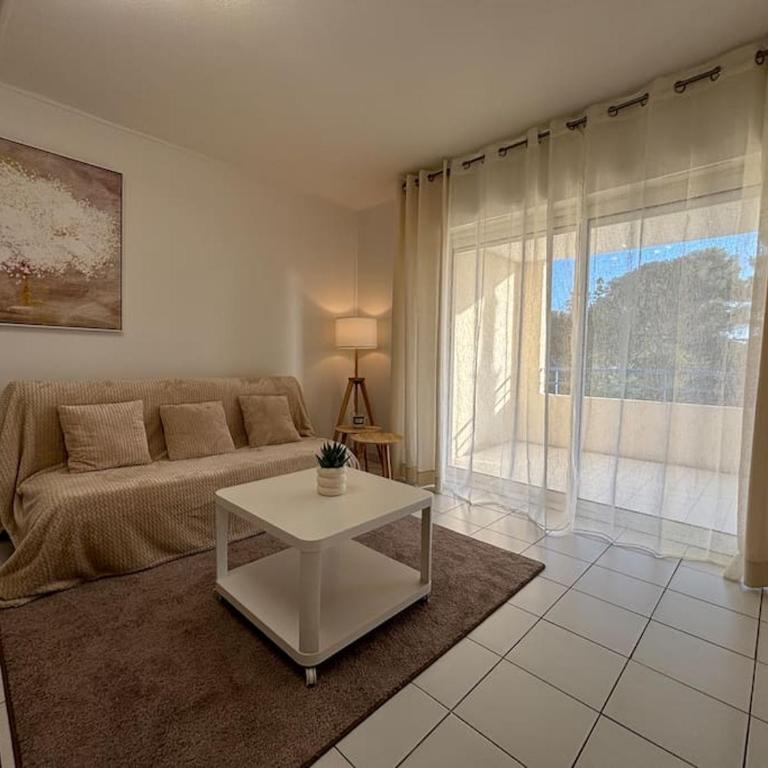 T2 lumineux 4 pers, pisc,plag 2min, park priv,wifi - Apartment mit 1 Schlafzimmer - 2