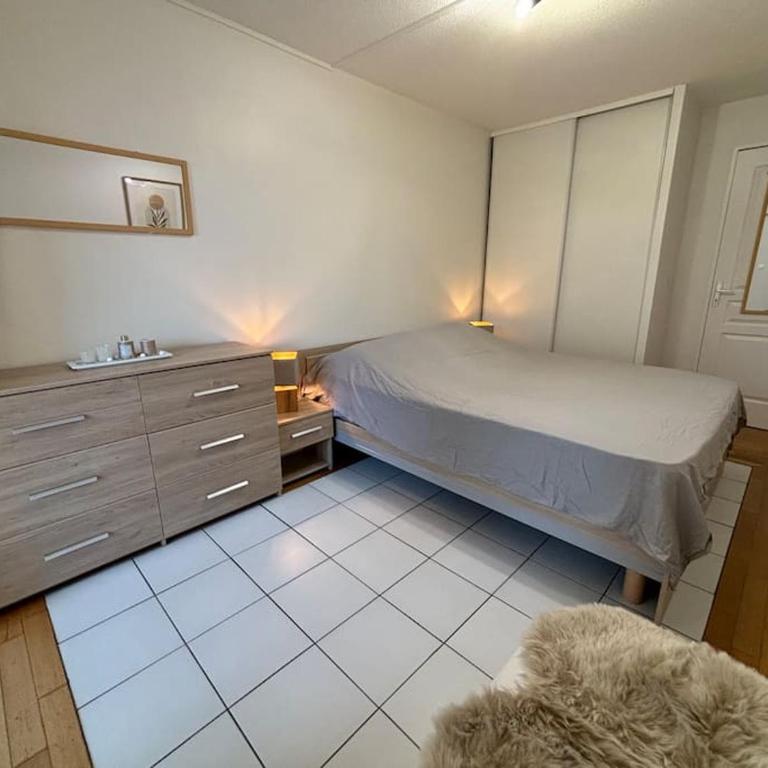 T2 lumineux 4 pers, pisc,plag 2min, park priv,wifi - Apartment mit 1 Schlafzimmer - 7