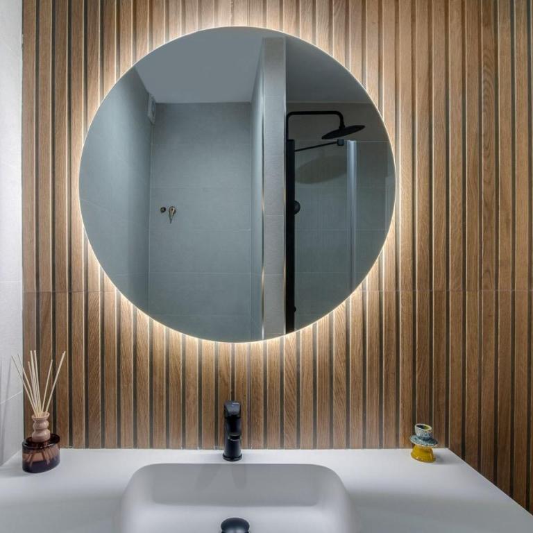 Cervantes Luxury Apartment - Apartamento de 3 dormitorios con balcón - 2