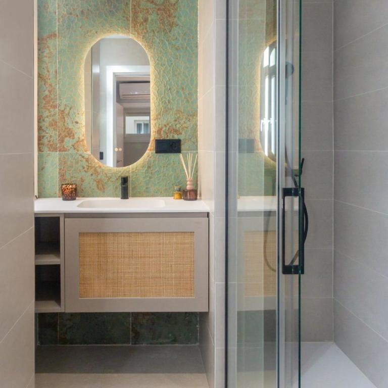 Cervantes Luxury Apartment - Apartamento de 3 dormitorios con balcón - 3