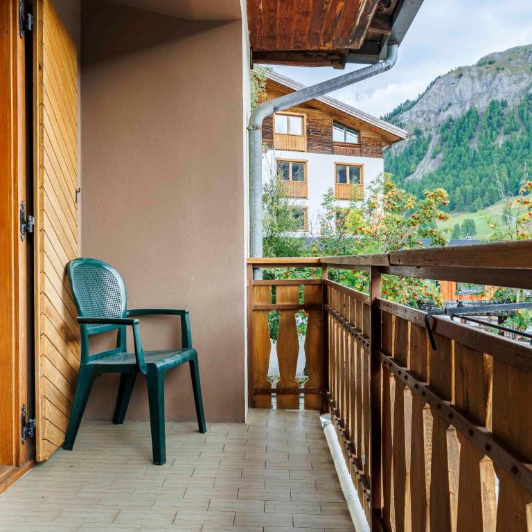B&B Engadina - Camera Matrimoniale con Balcone - 7