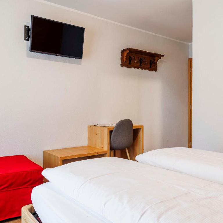 B&B Engadina - Camera Matrimoniale con Balcone (2 Adulti + 1 Bambino) - 8