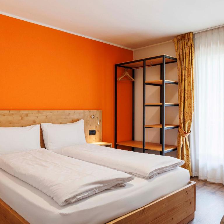 B&B Engadina - Camera Matrimoniale con Balcone (2 Adulti + 1 Bambino) - 5